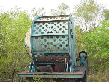 Experimental Batch Rotary Breaker: The unit works as a crusher, screening and beneficiation. It is a stand alone breaker and may be used for deshaling of coal.